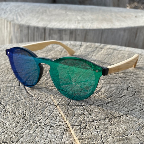 Unisex Mirror Sunglasses - Picture 2 of 3